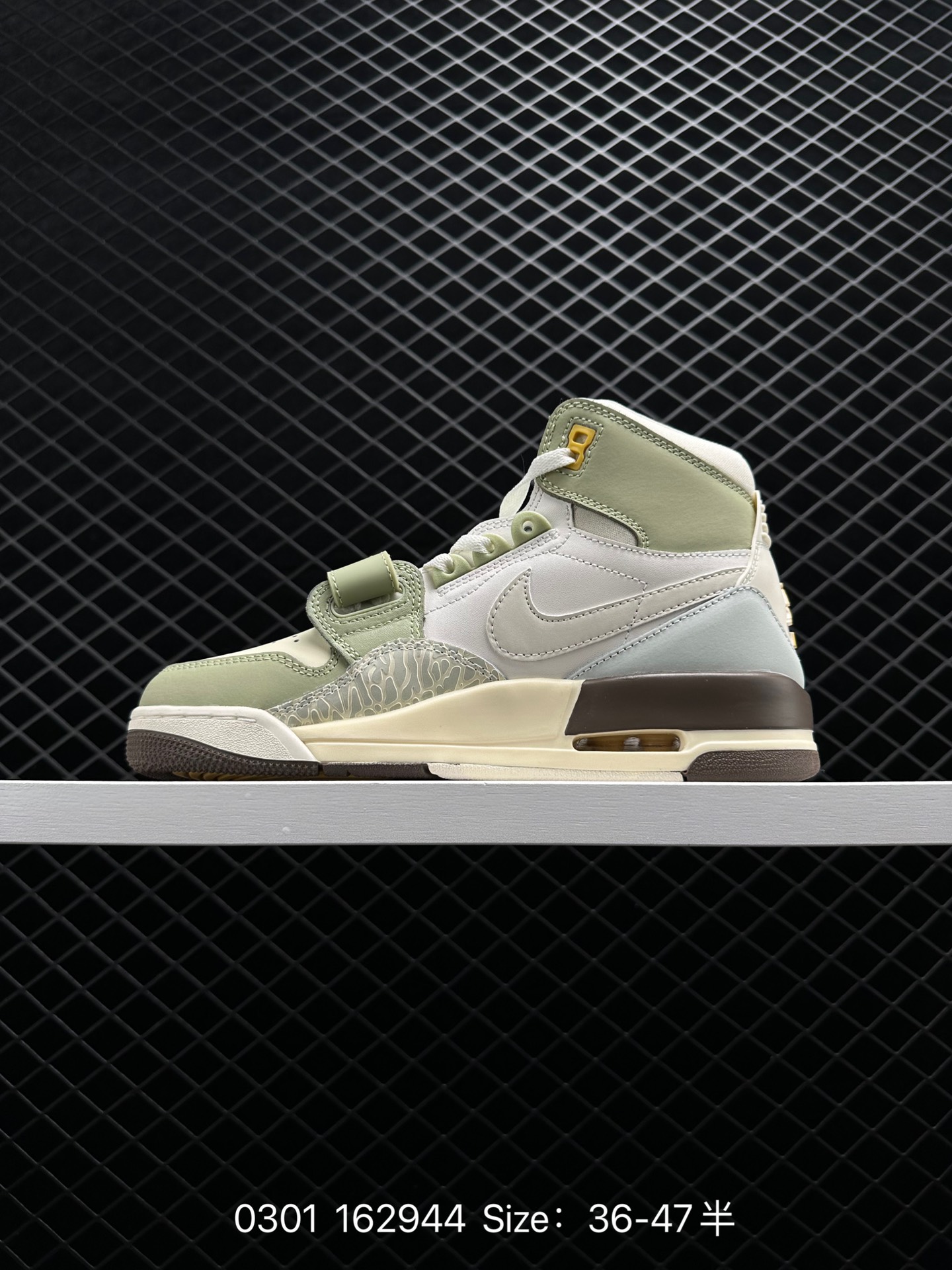 Air Jordan L egacy 312 “Year of the Rabbit”